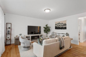 Stylish 2BR Near O'Hare Modern & Easy Access